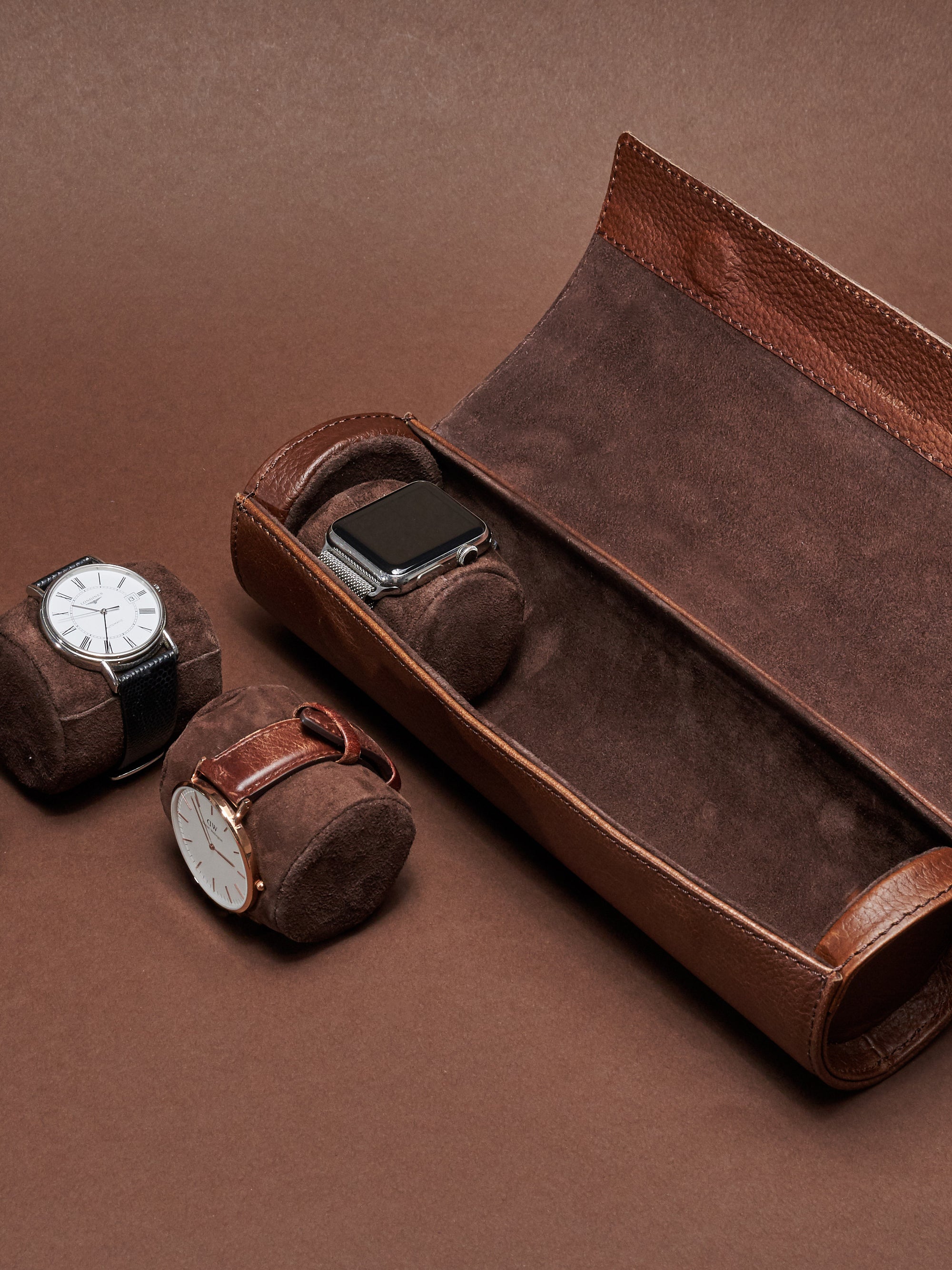 Wolf watch box brown by Capra Leather