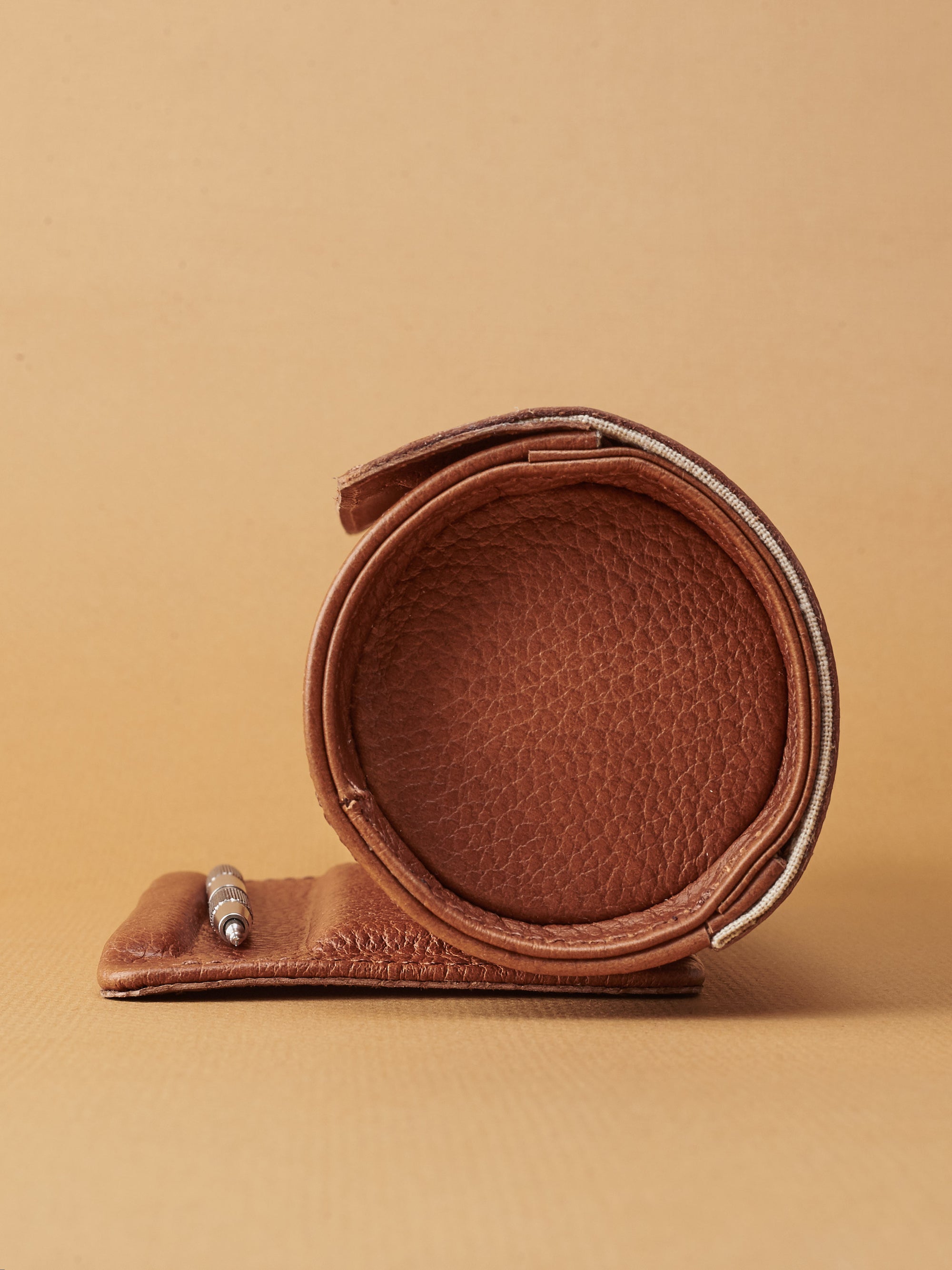 Vario watch travel case tan by Capra Leather