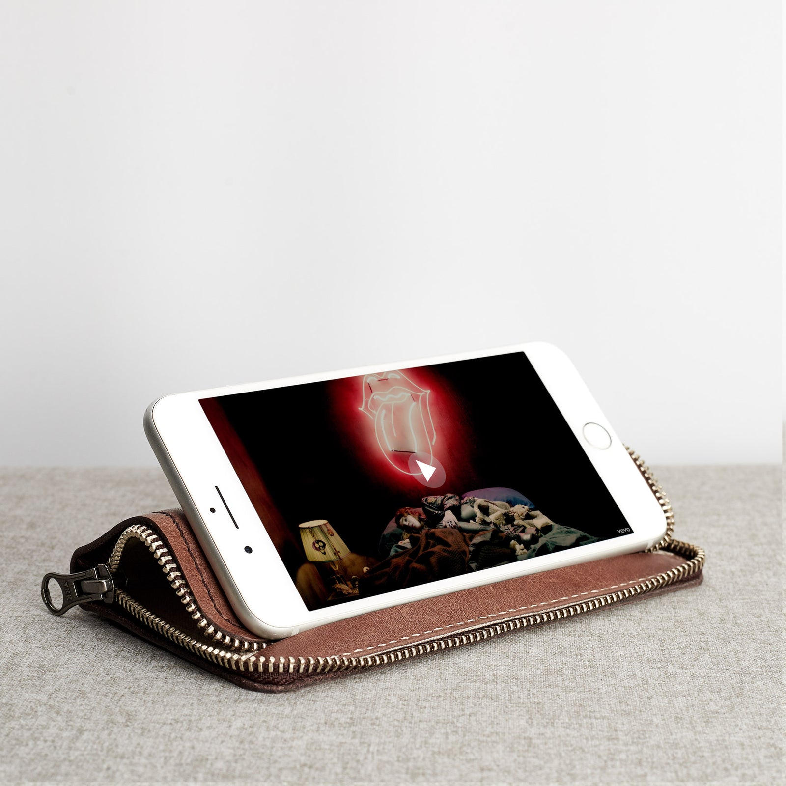 iPhone Case Wallet Stand