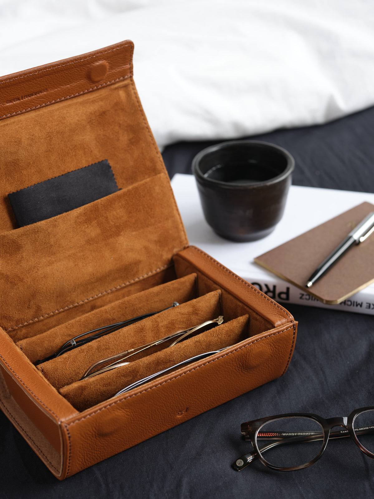 hard eyeglass case tan by Capra Leather