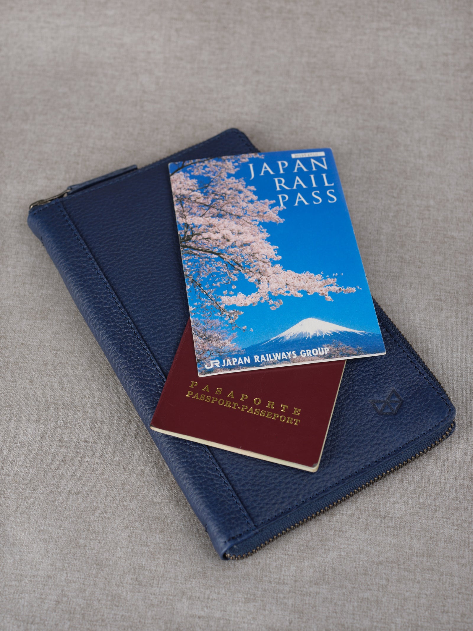 Passport holder navy blue by Capra Leather