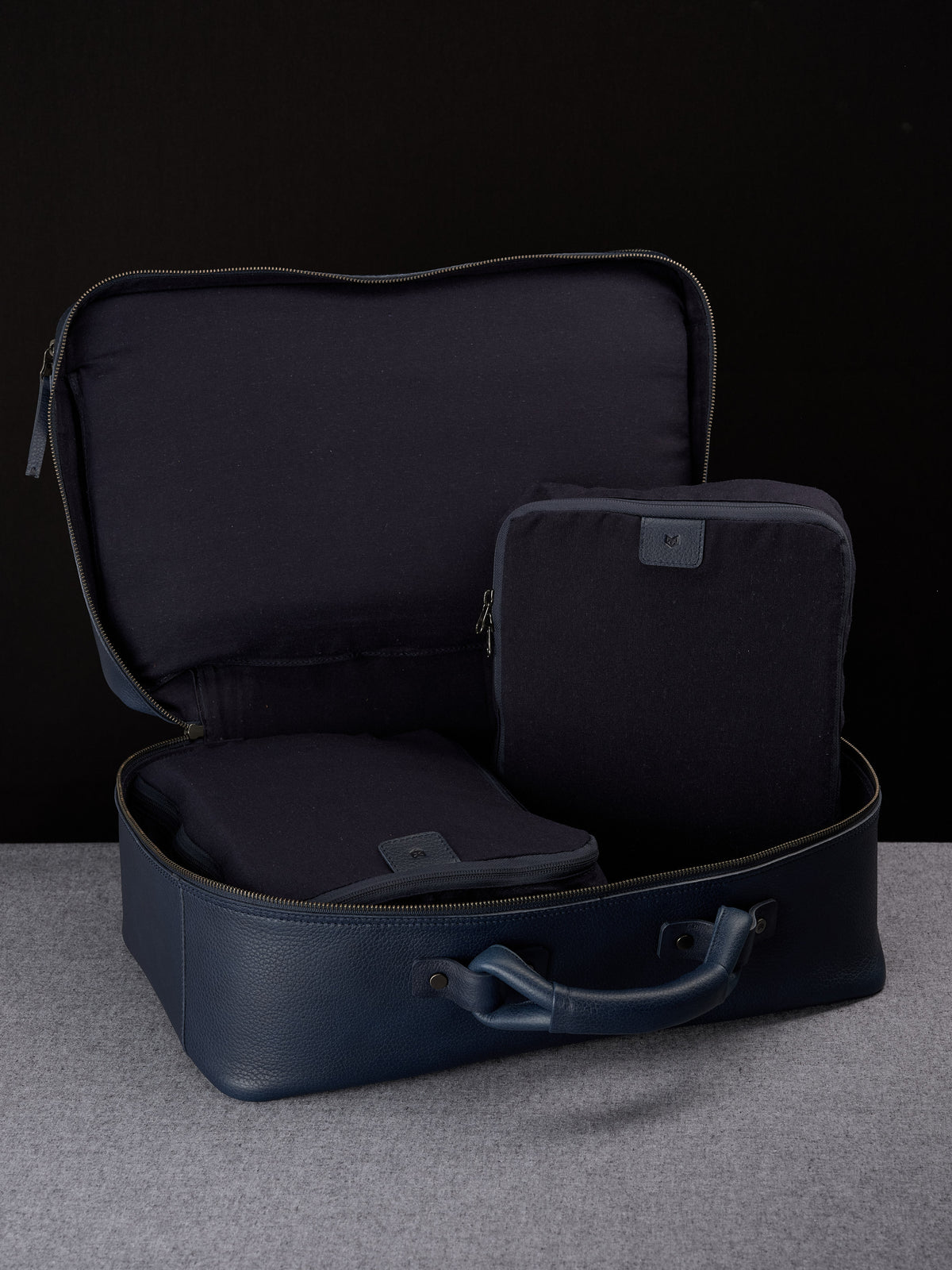 Packing cubes weekender bar for men navy by Capra Leather