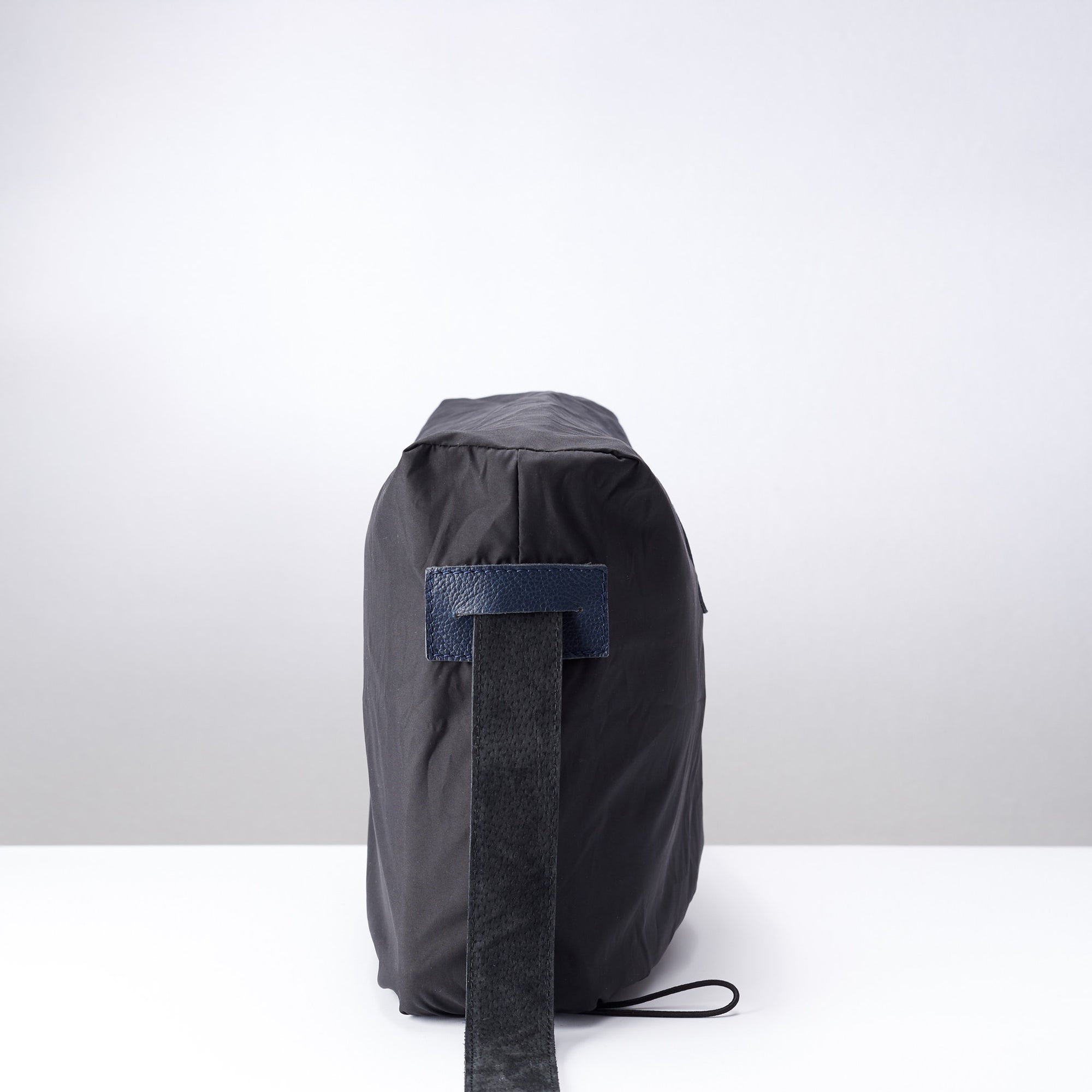 duffle bag with rain cover Messenger Bag Waterproof Rain Cover · Black by Capra Leather