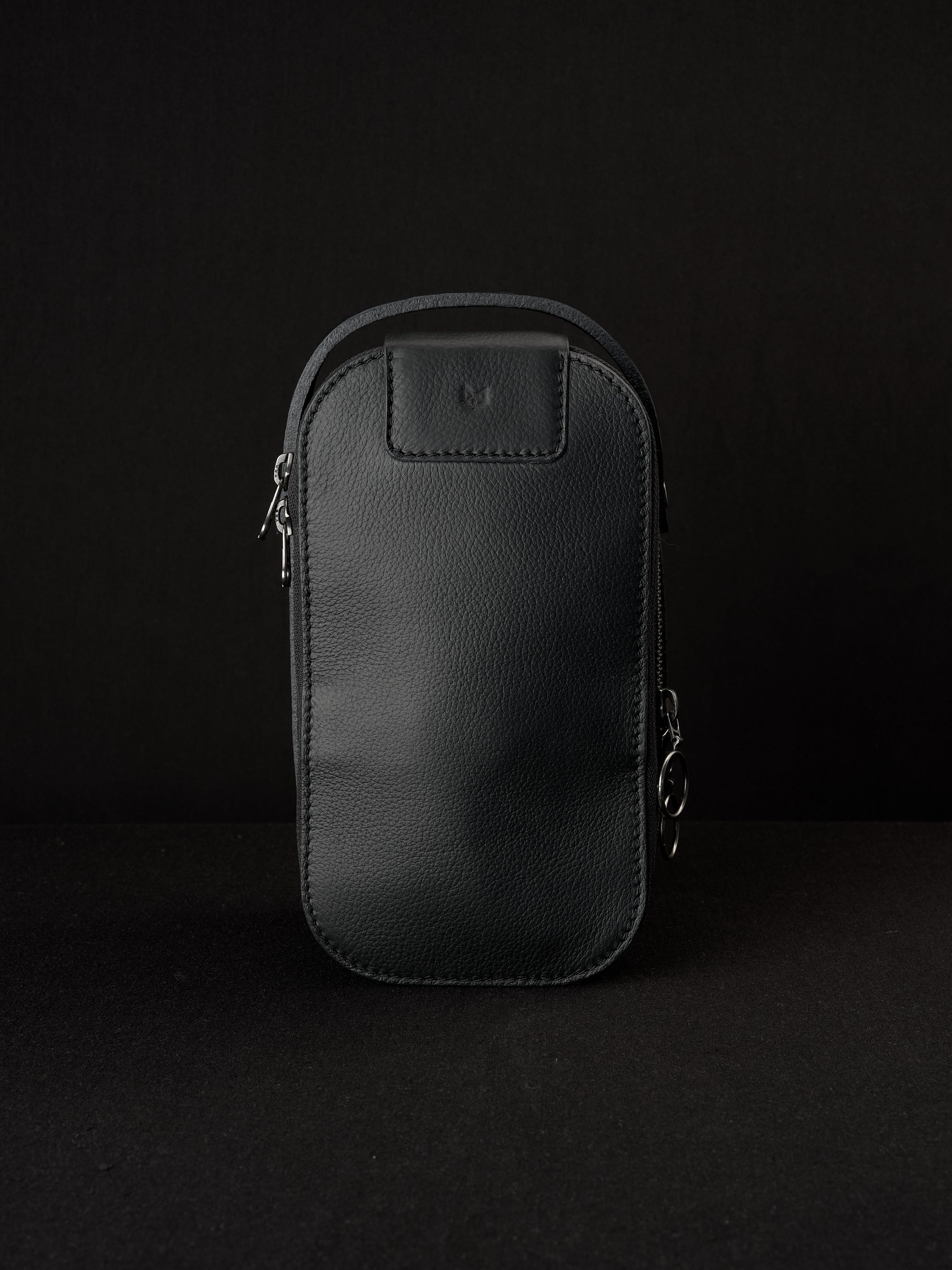 Toiletry bag men by Capra Leather