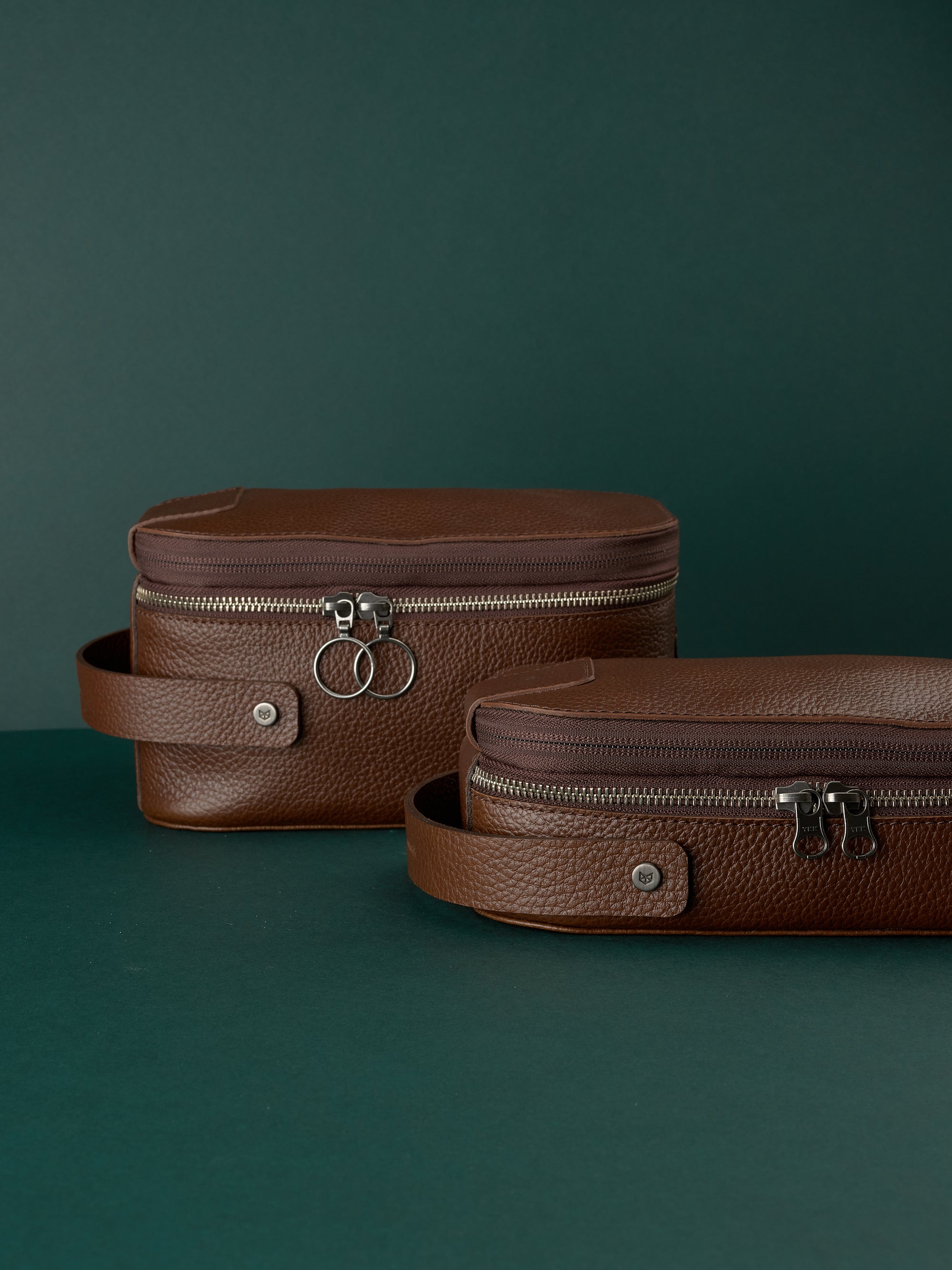 Toiletry bags brown by Capra Leather