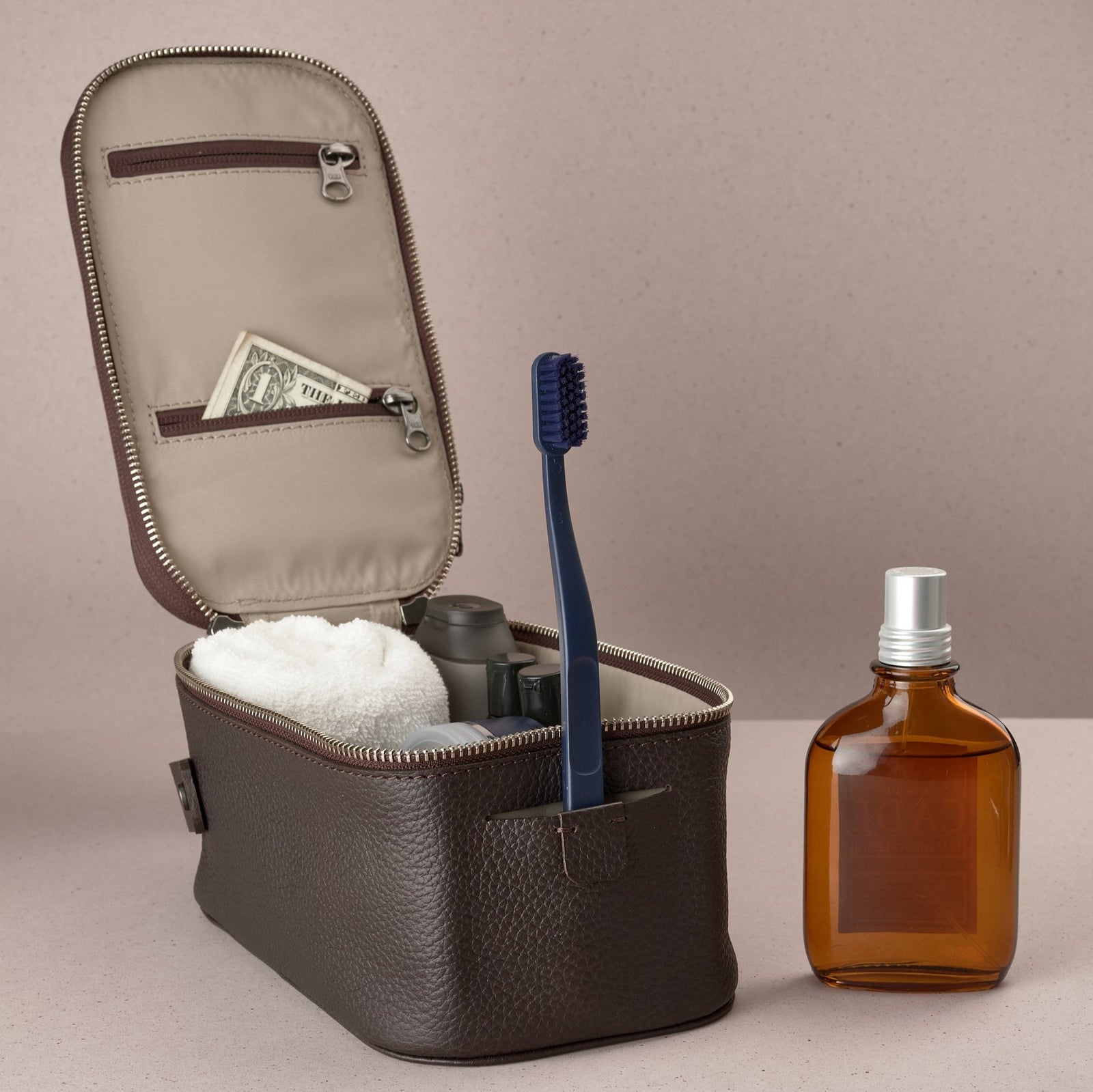 Leather toiletry bag dark brown by Capra