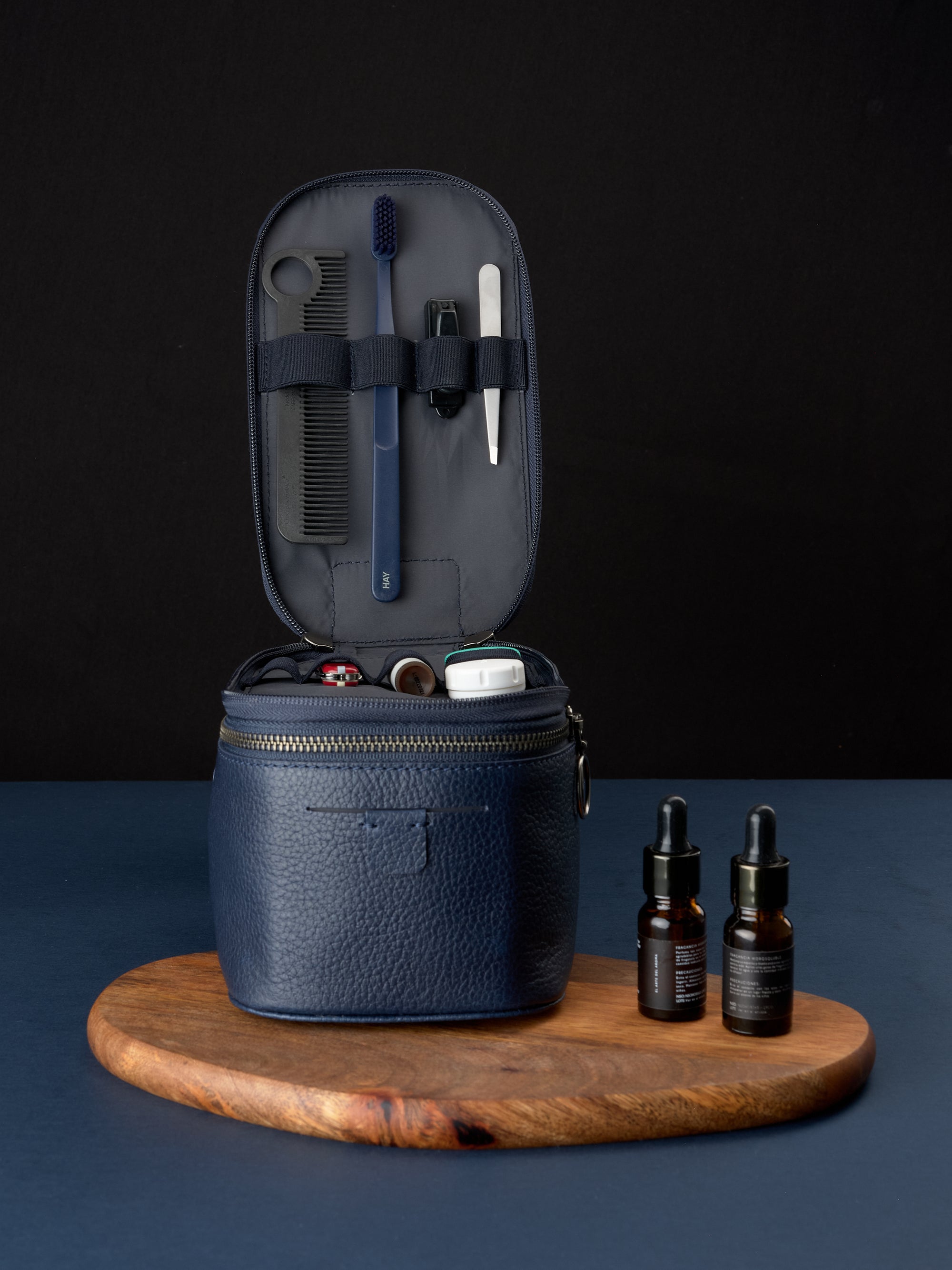 Travel toiletry bag navy by Capra Leather