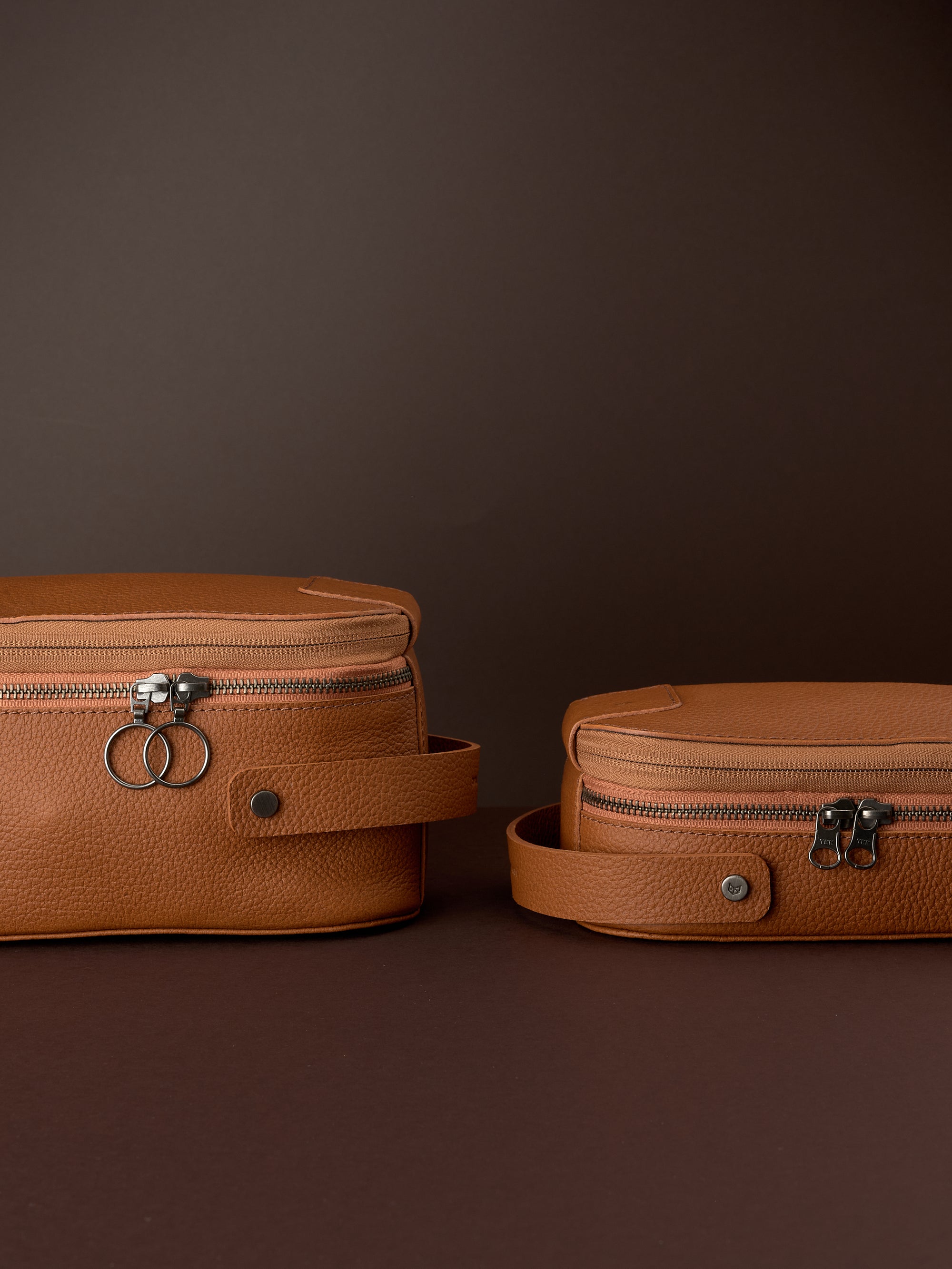 Toiletry bags for men tan by Capra Leather
