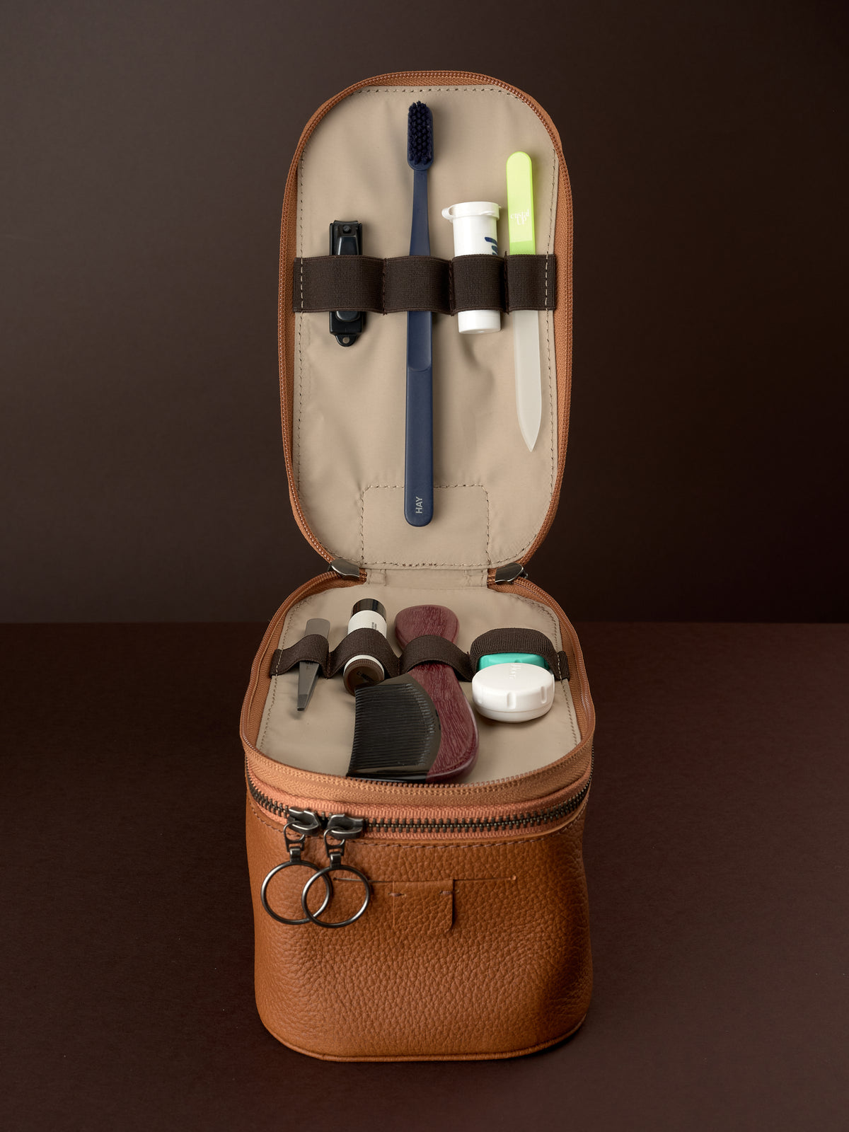 Designer toiletry bag tan by Capra Leather