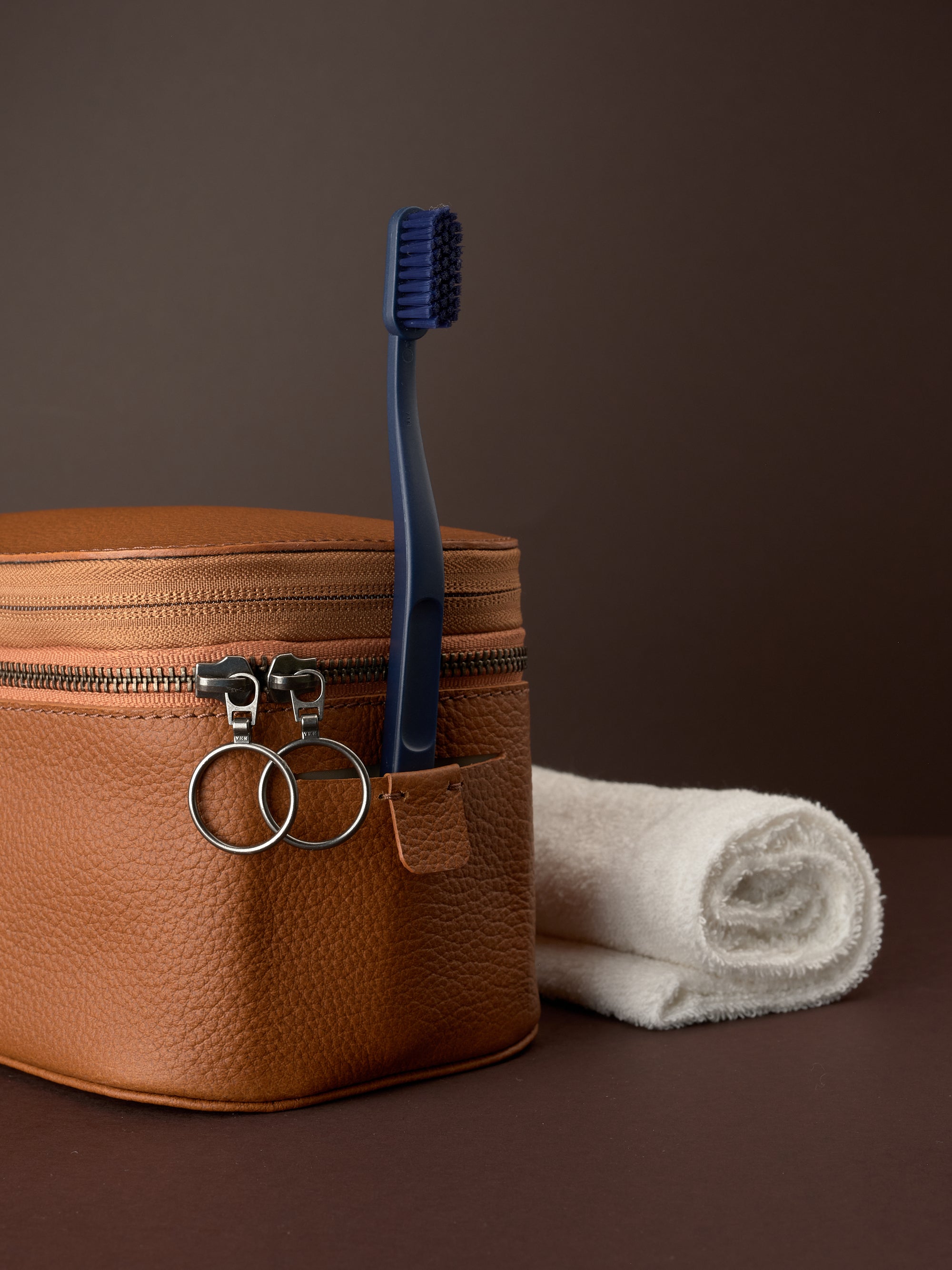 Large toiletry bag tan by Capra Leather