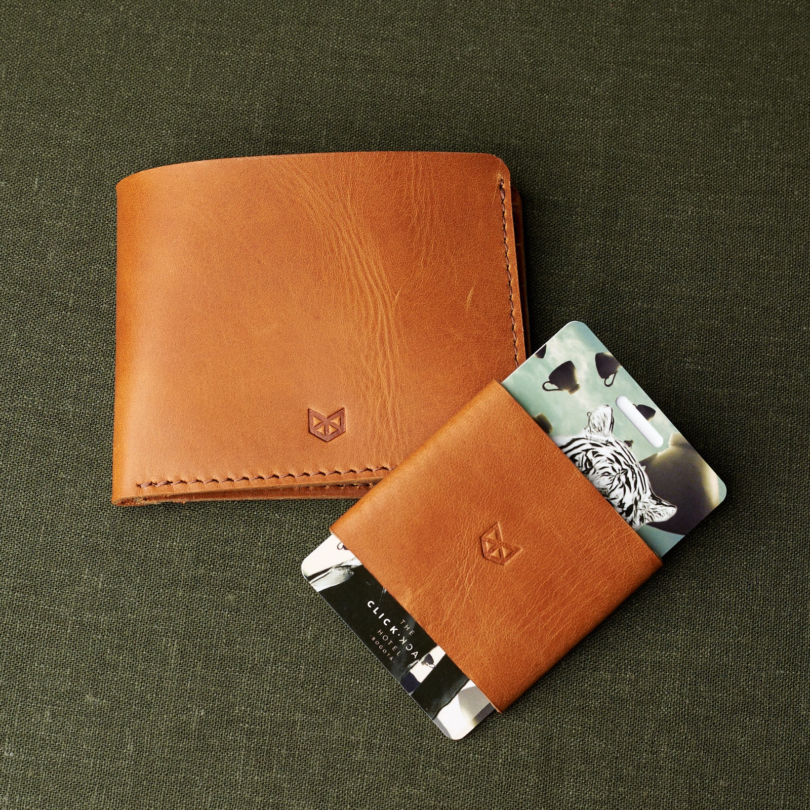 Slim Wallet Kit · Smooth Tan