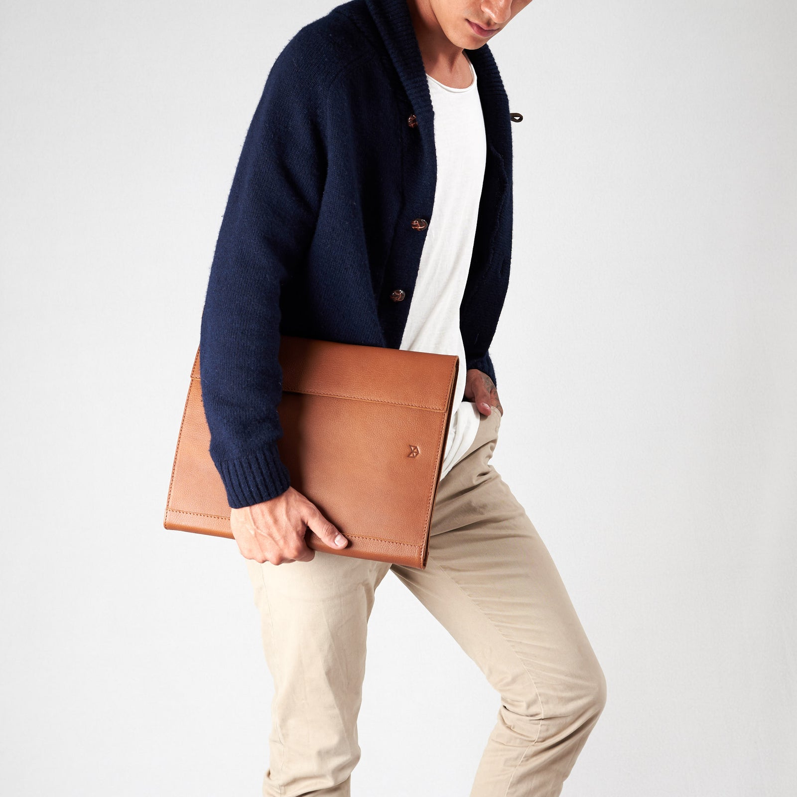 Style carry portfolio. Tan Laptop Tablet Portfolio. Business Document Organizer for Men by Capra Leather