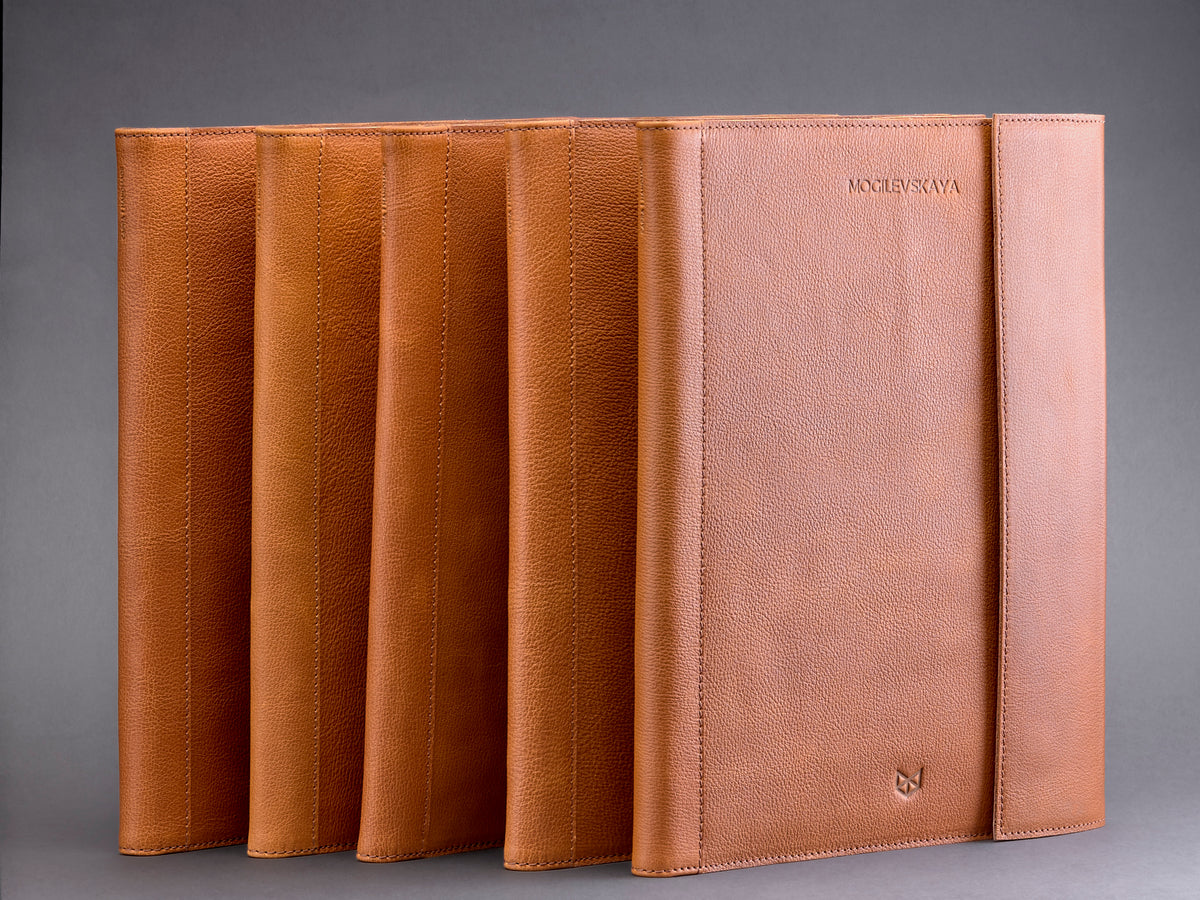Custom engraving. Tan Laptop Tablet Portfolio. Business Document Organizer for Men by Capra Leather