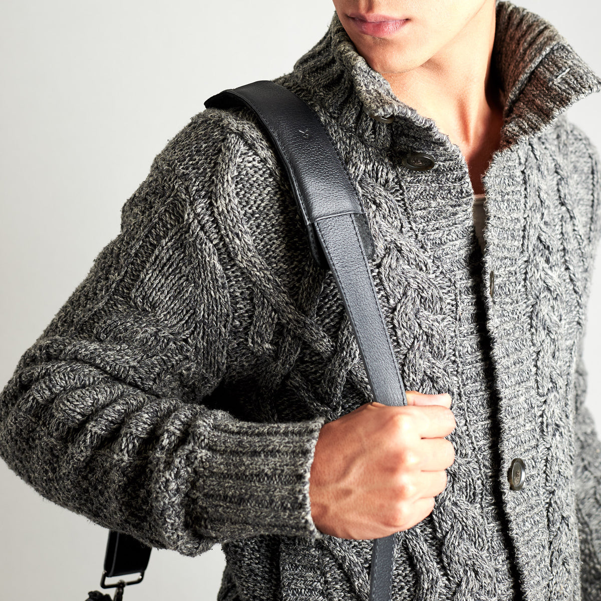 Style strap detail. Black tote zipper bag by Capra Leather. Handmade men work bag.