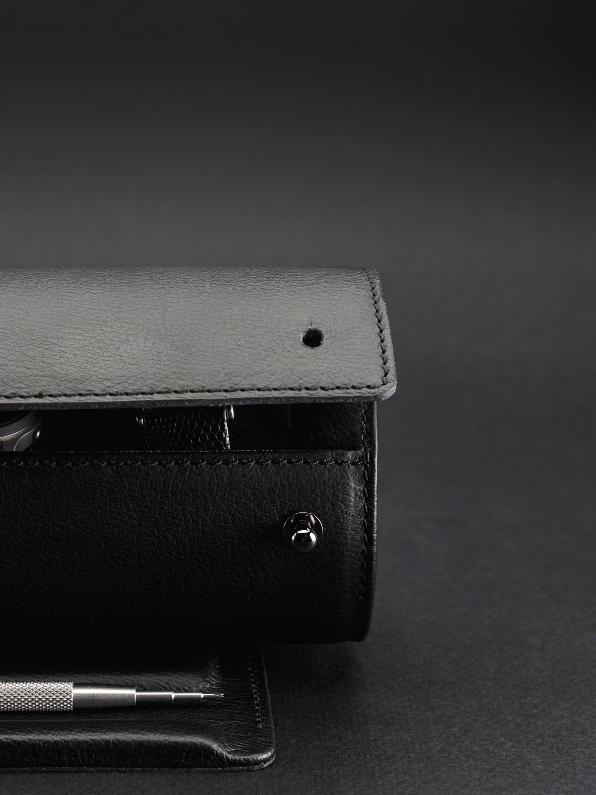 Wolf watch case black