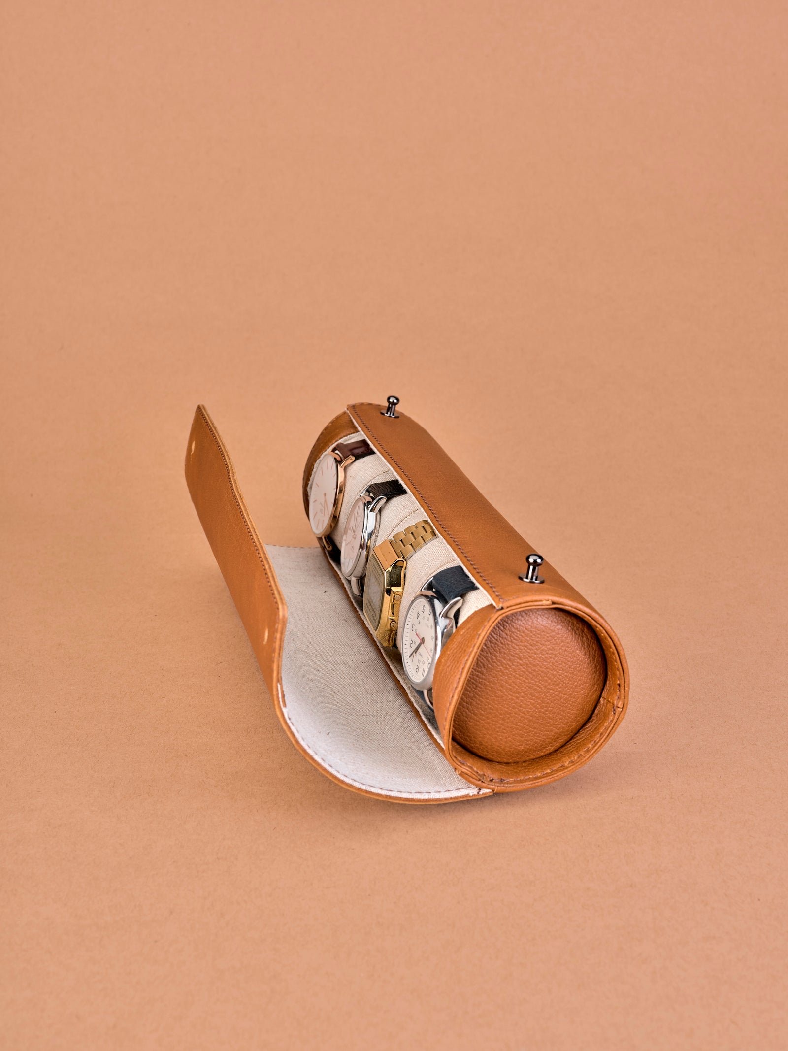 Mens watch holder tan by Capra Leather