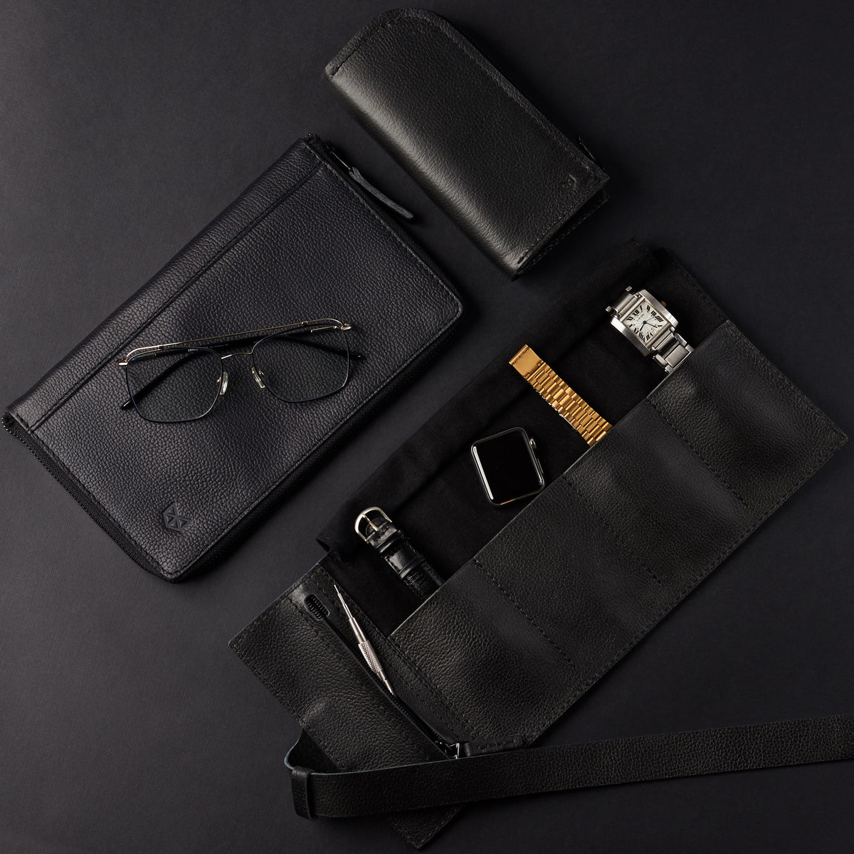 Apple watch roll. 4 watch travel case black by Capra Leather