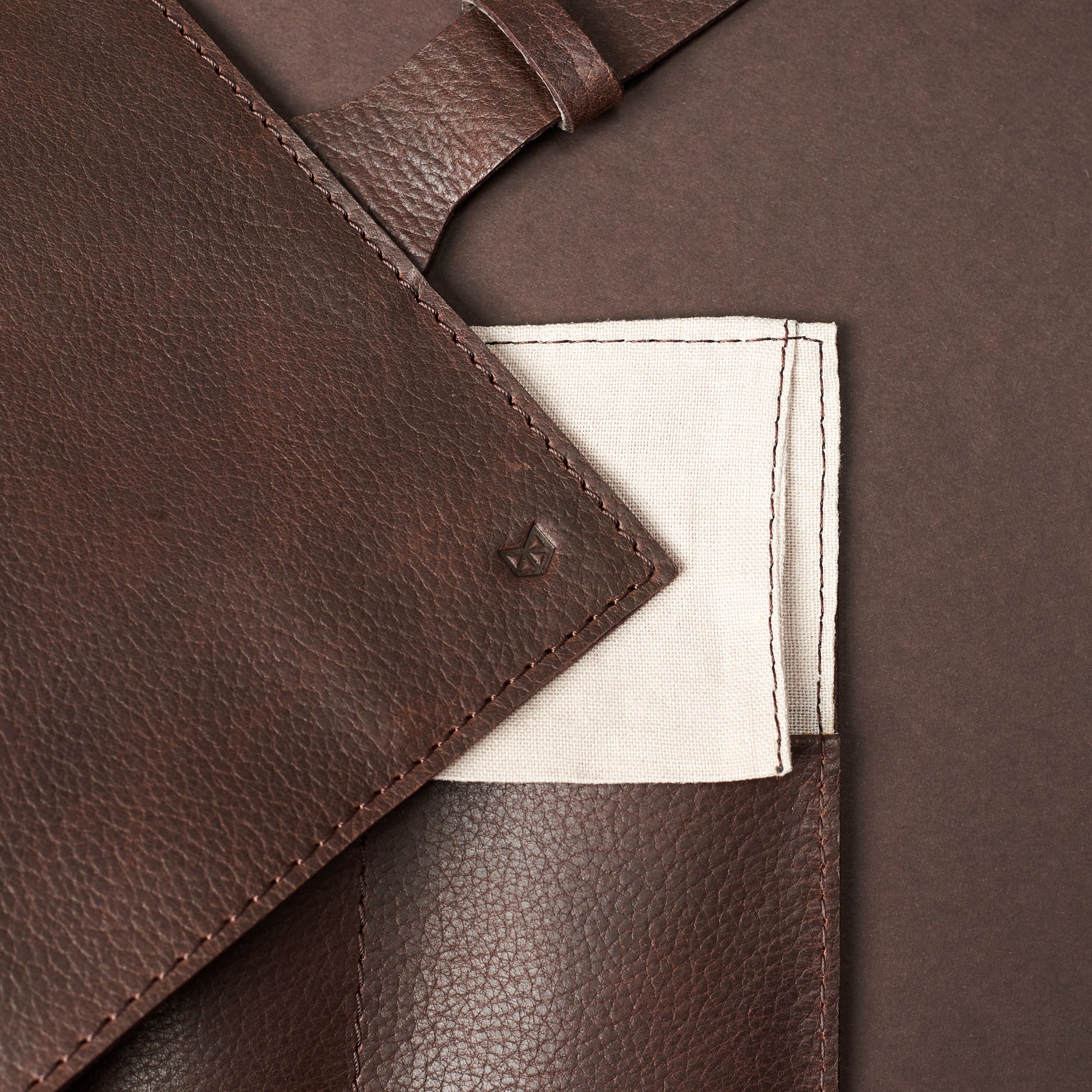 Watch roll case dark brown by Capra Leather