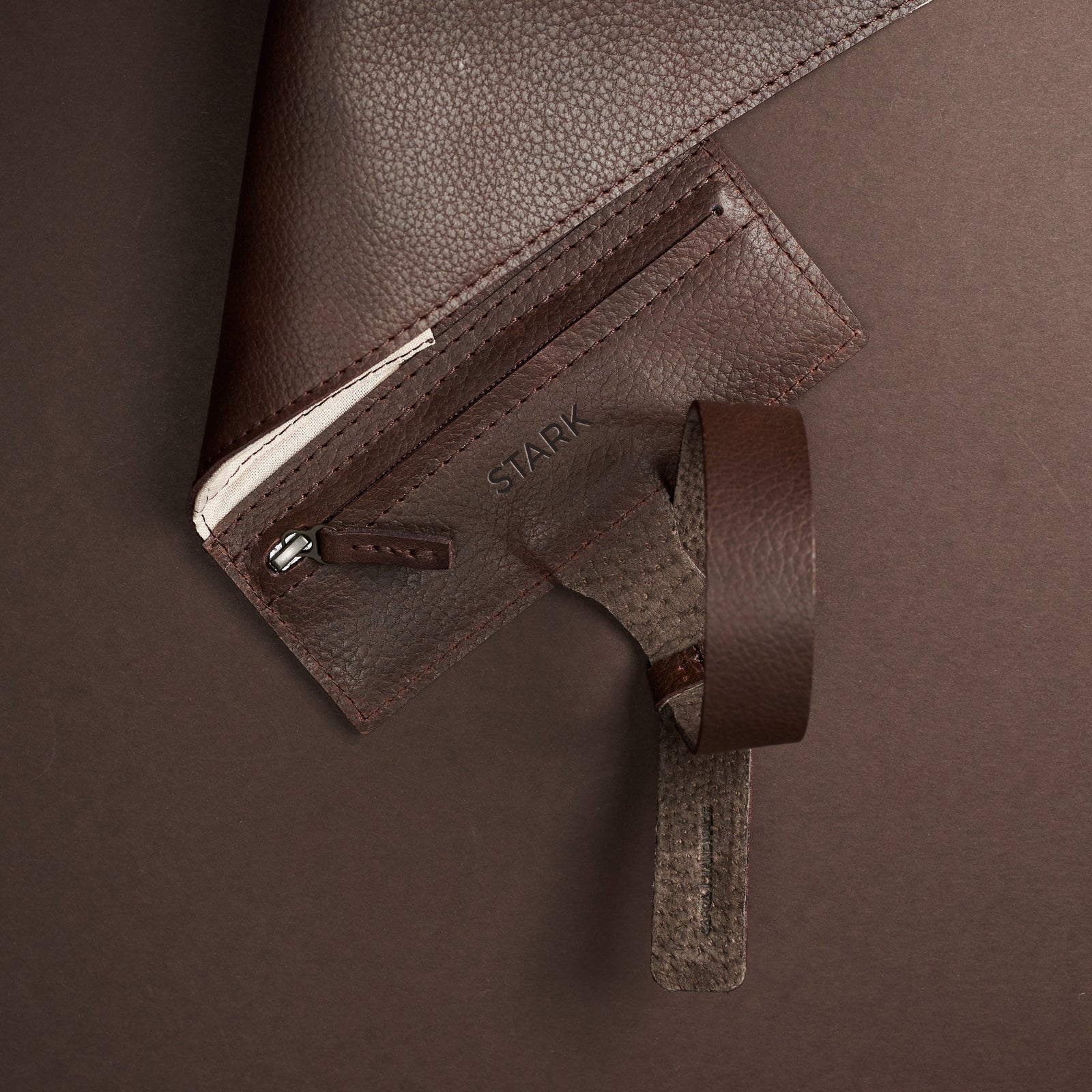 Citizen watch case. Travel watch roll dark brown by Capra Leather