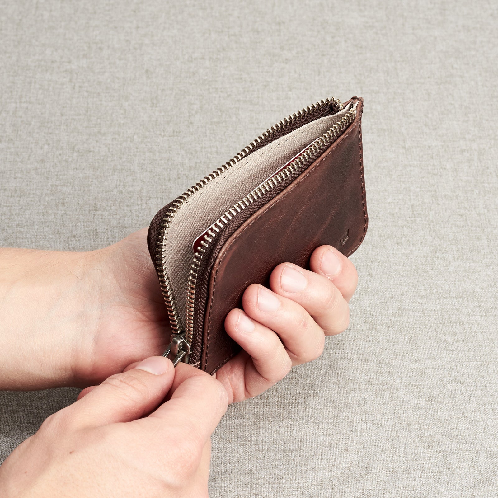 Zip Card Holder · Dark Brown