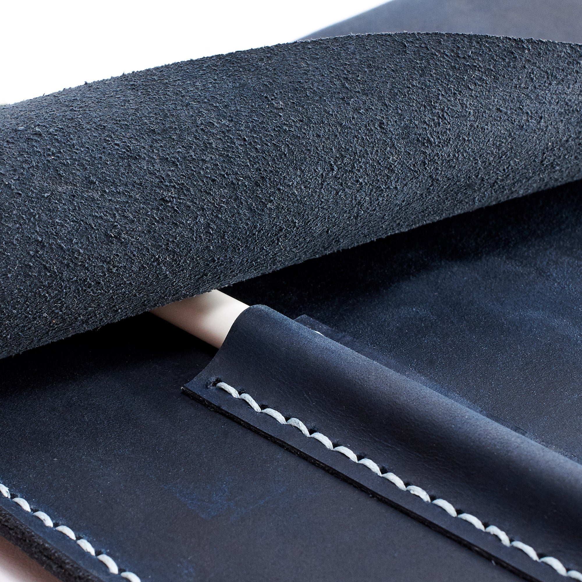 Marker pocket. Blue handcrafted leather reMarkable tablet case. Folio with Marker holder